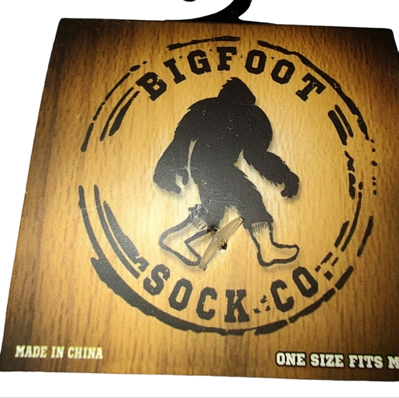 Bigfoot Sock Co. Fishing Sasquatch On Doc/ Fish Designs Unisex Socks Size 6-12 - Picture 3 of 4